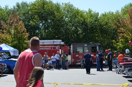 Fire engine visit thanks to our member Ken Johnson